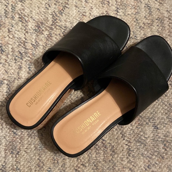 Cushionaire Black Wedges - Picture 2 of 4